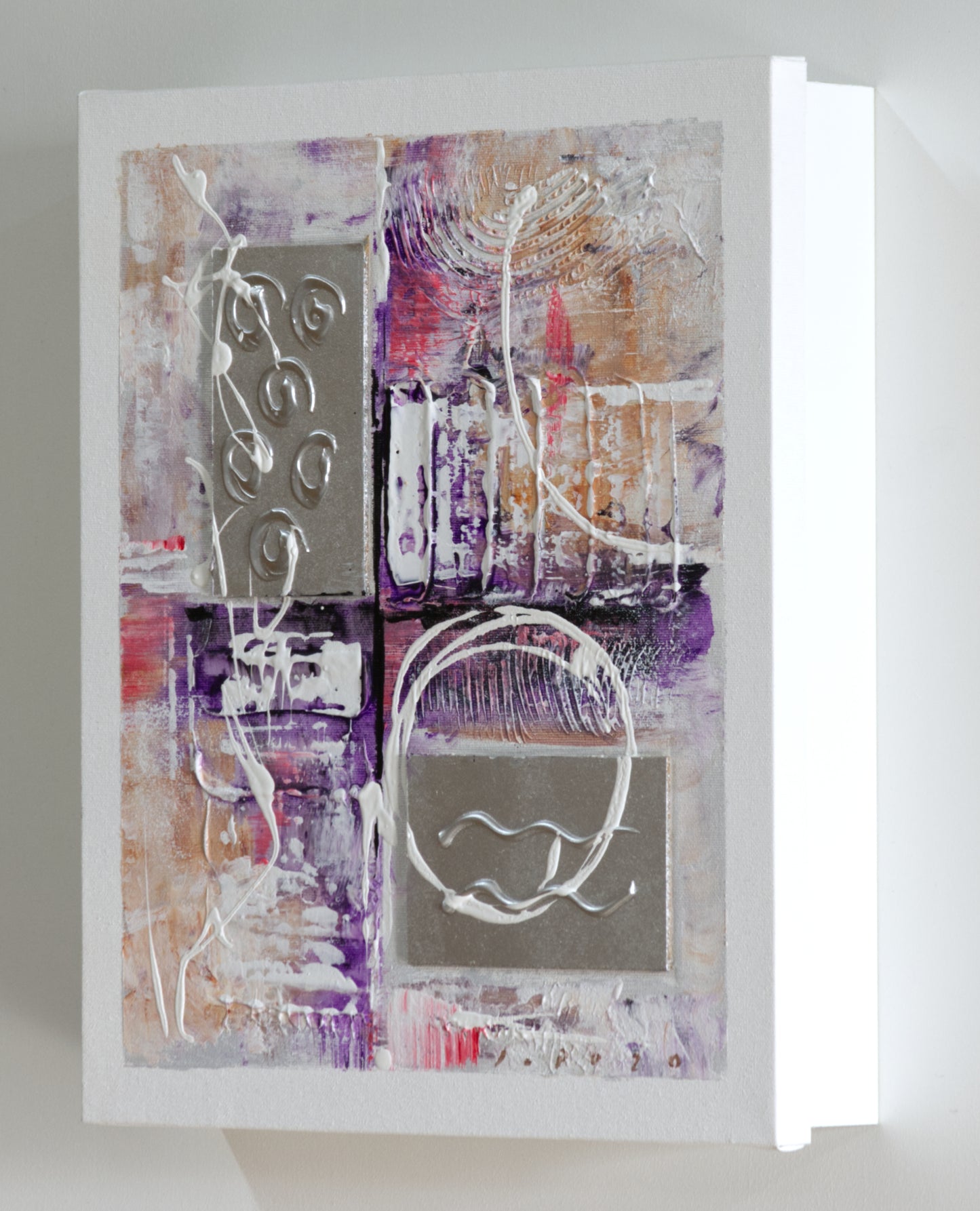Armario para Llaves, Pintado a mano, con 12 ganchos, Moderno, Abstracto Lila, 100% original, Firmado, Incluye tacos y tornillos