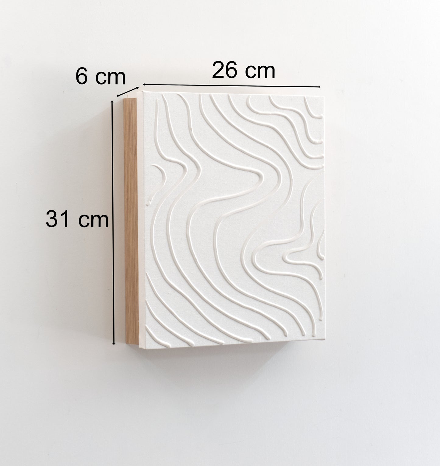 Armario para Llaves, Pintado a Mano, Ondas Blanco, con Relieve, Medidas 26x31x6 cm, 100% Original, Madera Clara, con 15 Ganchos, Incluye Tacos y Tornillos para la Pared