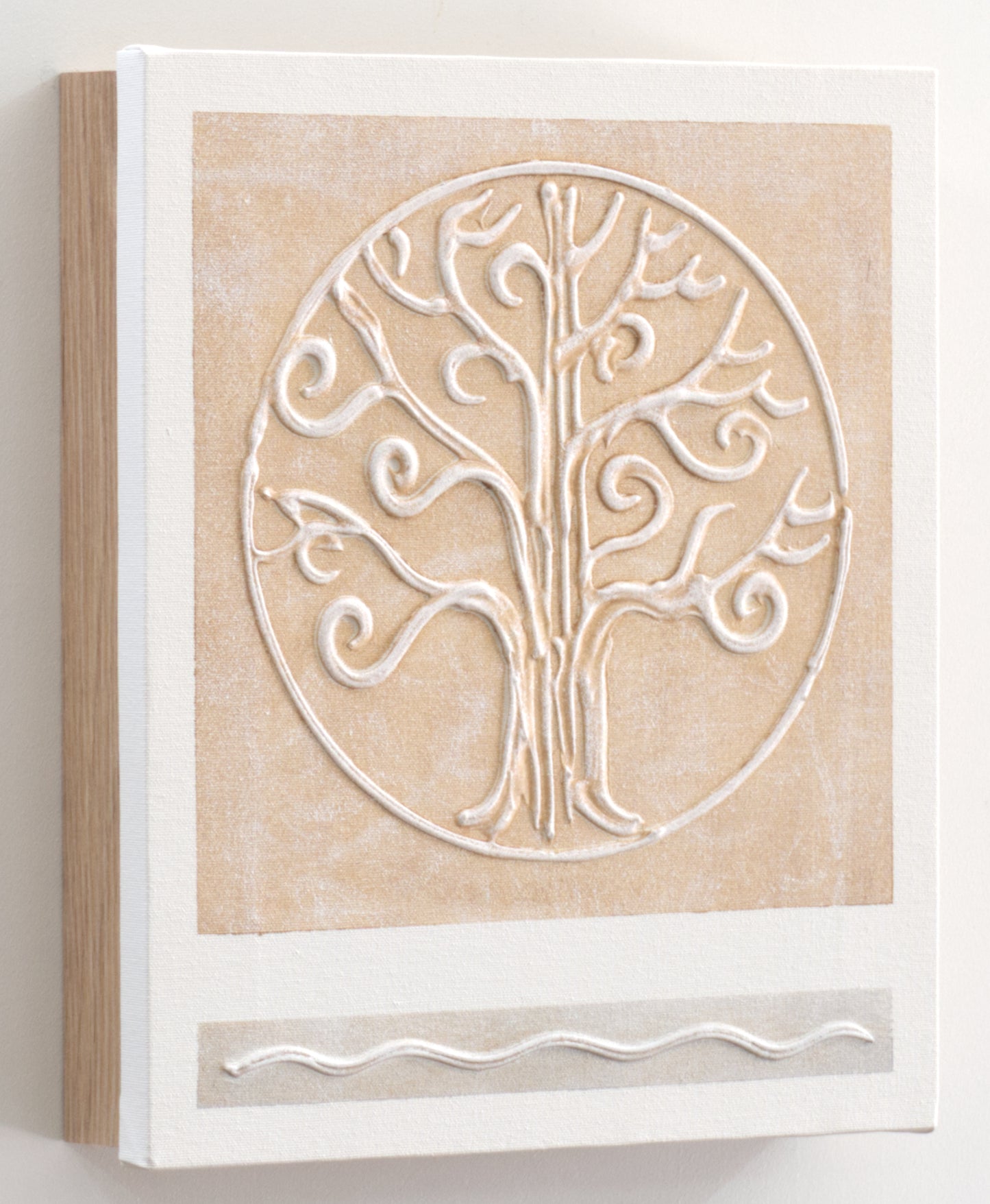 Armario para Llaves, Pintado a Mano, Árbol de la Vida con Relieve, Medidas 26x31x6 cm, 100% Original, Madera Clara, con 15 Ganchos, Incluye Tacos y Tornillos