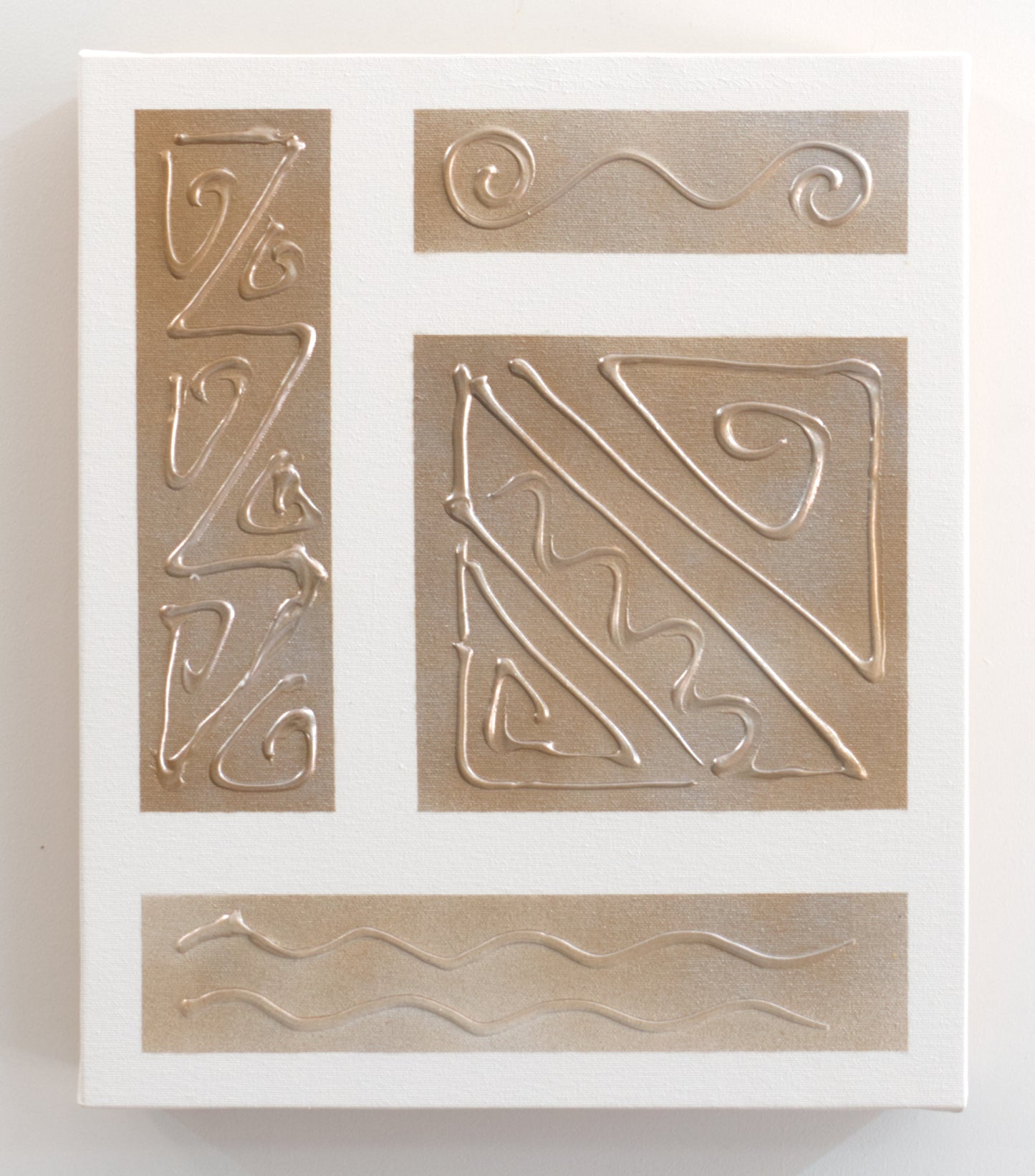 Armario para Llaves, Pintado a Mano, Abstracto Moderno, con Relieve, Medidas 26x31x6 cm, 100% Original, Madera Clara, con 15 Ganchos, Incluye Tacos y Tornillos para la Pared.