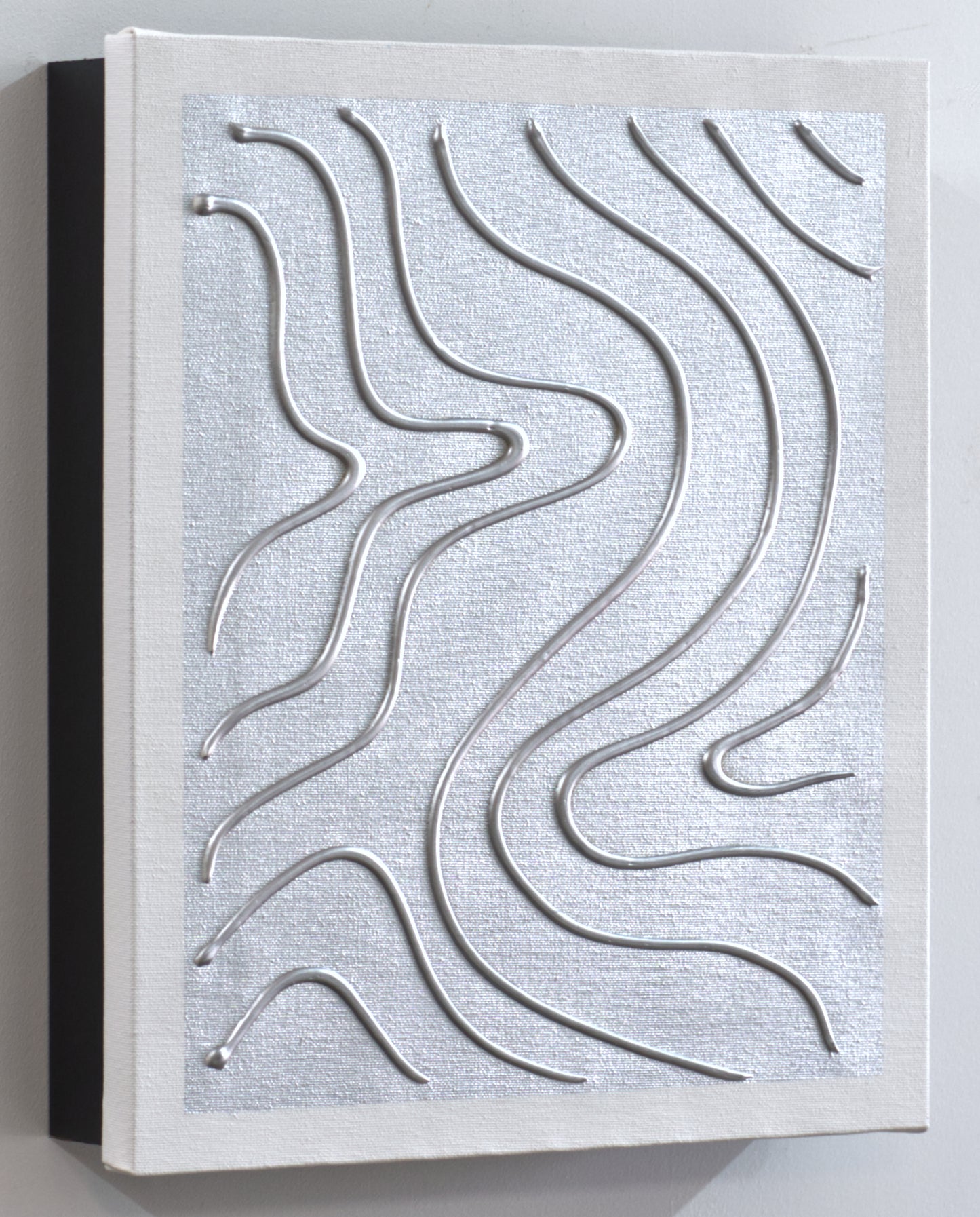 Armario para Llaves, Pintado a Mano, Plata y Negro 26x31x6 cm, 100% Original, con 15 Ganchos, Incluye Tacos y Tornillos