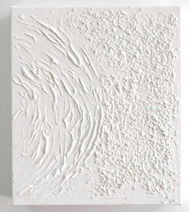 Armario para Llaves, Pintado a Mano, Todo en Blanco, con Textura, Medidas 26x31x6 cm, 100% Orignal, con 15 Ganchos, Incluye Tacos y Tornillos para la Pared