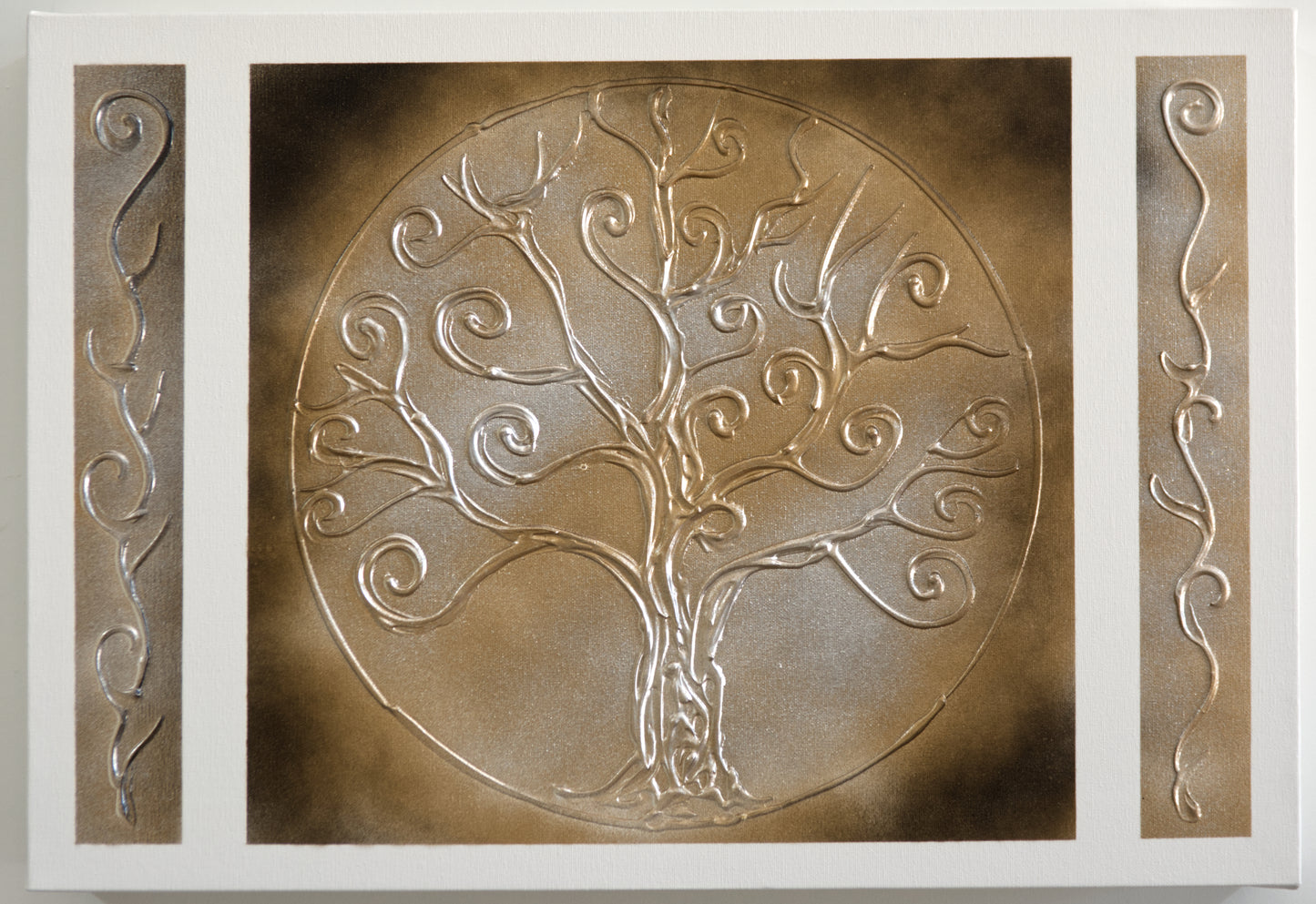 Tapa de Contador (GRANDE) Pintada a Mano, 100% Original, Árbol de la Vida en Dorado, Incluye Tornillos y Tacos. Medidas: Interior 45x30x4 cm